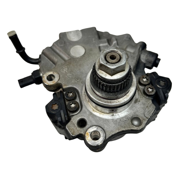 MERCEDES / 2.1 Diesel / Fuel Injection Pump / A6510703301 - Dragon Engines LTD