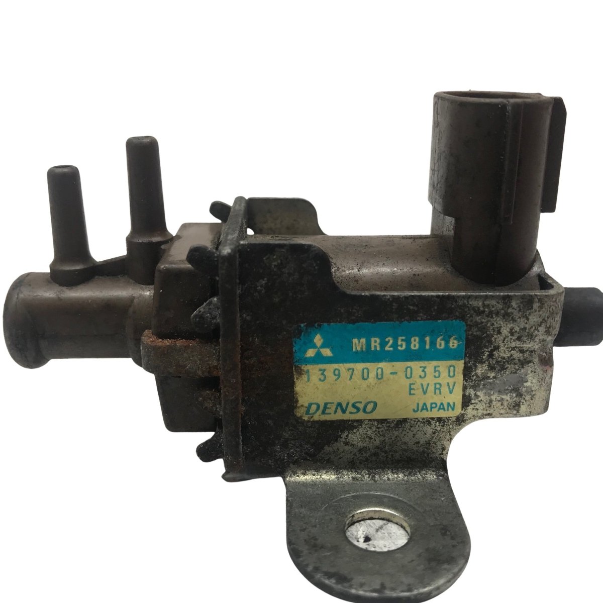 Mitsubishi / Emissions Control Valve / 3.2L Diesel / MR258166