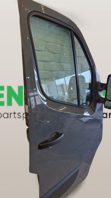 2022 RENAULT MASTER DRIVERS DOOR - 801009976R