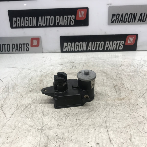 2014/Hyundai/ Kia / 2.0L Diesel / Inlet Manifold Swirl Flap Actuator / 28381-2F600 - Dragon Engines LTD