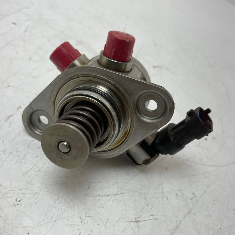 2021 /Land Rover / High Pressure Fuel Pump / 1.5L Petrol / J3P3 - 9D376 - AA - Dragon Engines LTD