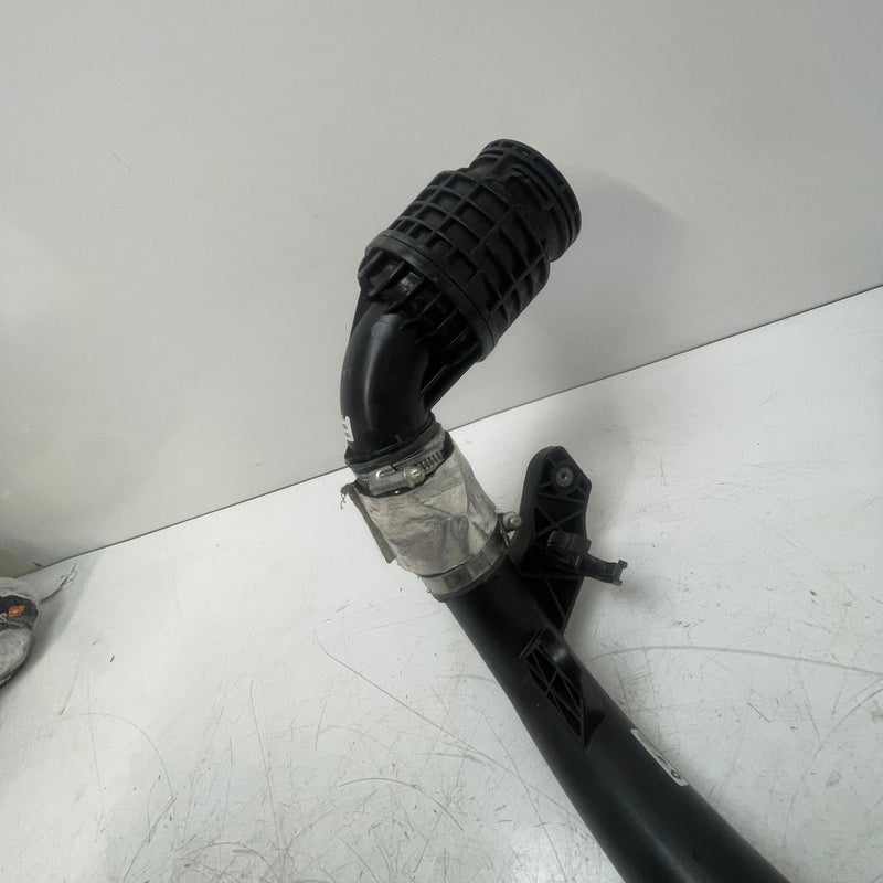 2021 - On / Renault / Trafic III / Air Intake Intercooler Hose Pipe / 2.0L Diesel / 144605770R - Dragon Engines LTD
