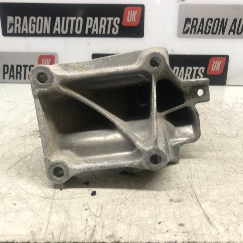 2023 / Mercedes Benz Sprinter / 2.0 Diesel / Engine Bracket/Mount / A6542240500 - Dragon Engines LTD