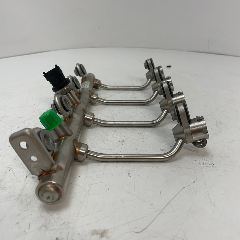 MG / HS / Injection Fuel Rail / 1.5L Petrol / 10764091