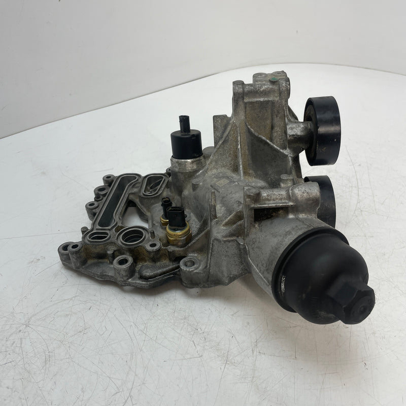 2020 / Mercedes E Class / Oil Filter Housing / 72438731