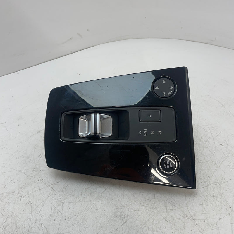 2020-2024 / Audi / A3 / 8Y / Automatic Gearshift Selector and Trim / 8Y2864241A