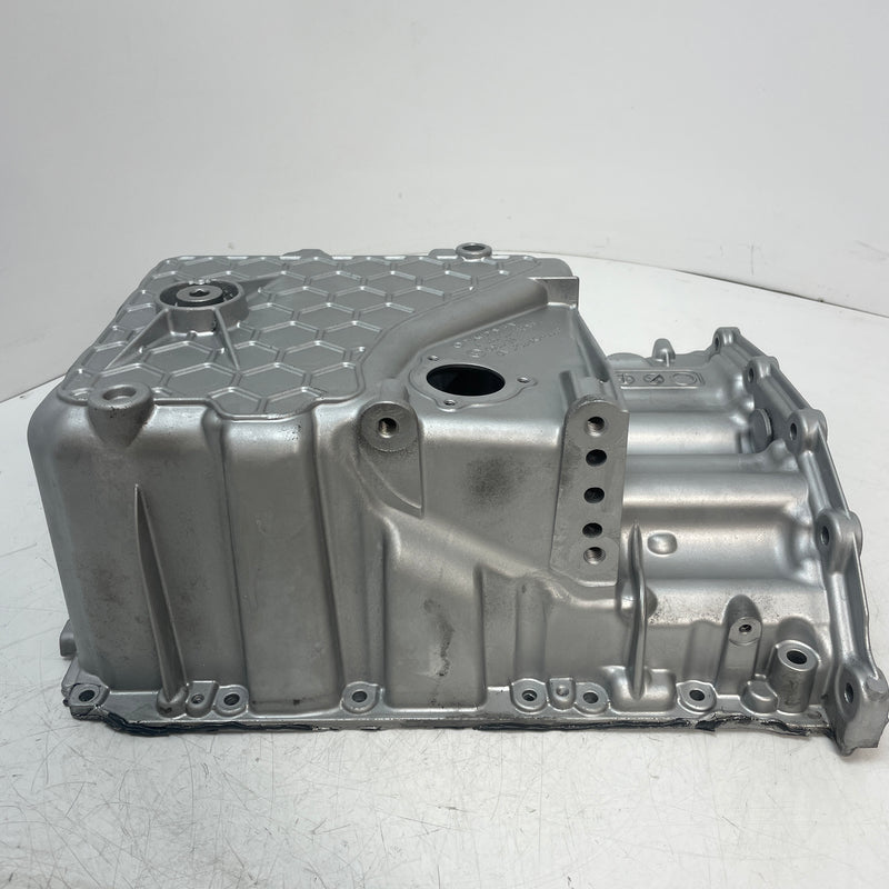 Mercedes / Oil Sump pan / A6510143700