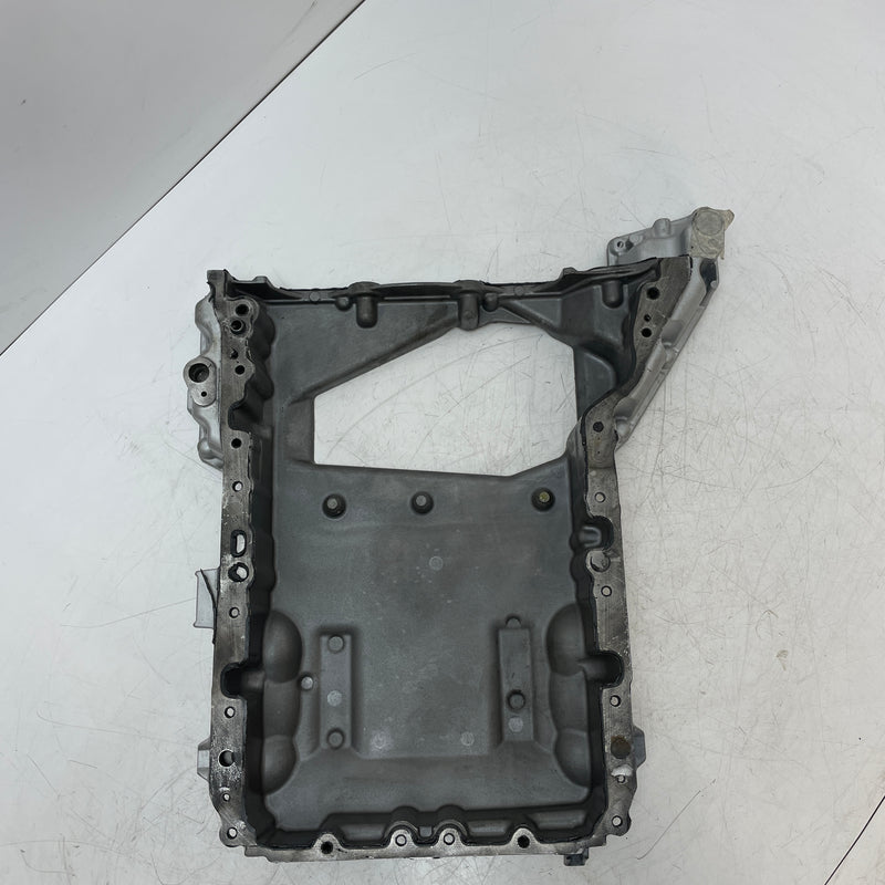 2015 / Mercedes / C-Class / Oil Sump pan / A6510141000