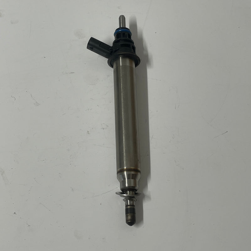 Mercedes / Fuel Injector / Petrol / A2560705600