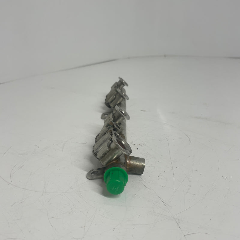 2014-2018 Nissan / Injector Ramp / 1.2L Diesel / 175226637R