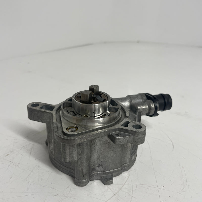 2023 / Nissan / Qashqai / Vacuum Pump / A2820909800