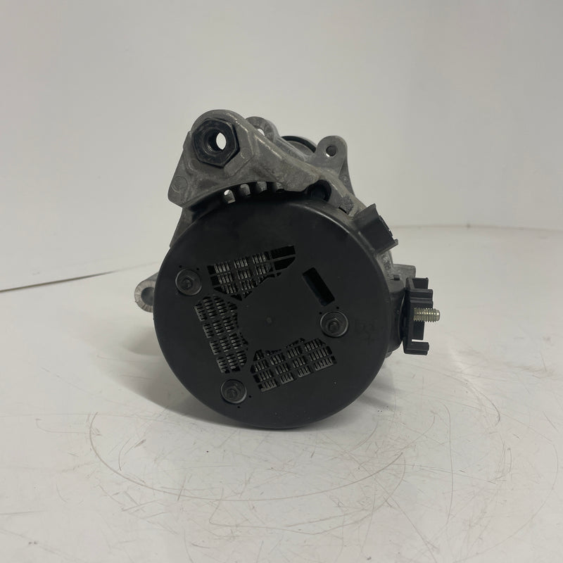 BMW / 3 Series / Alternator / 2.0L Diesel / 8654280