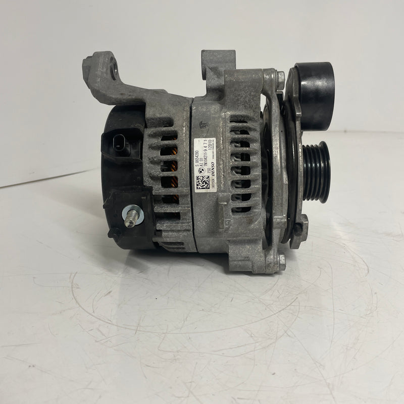 BMW / 3 Series / Alternator / 2.0L Diesel / 8654280