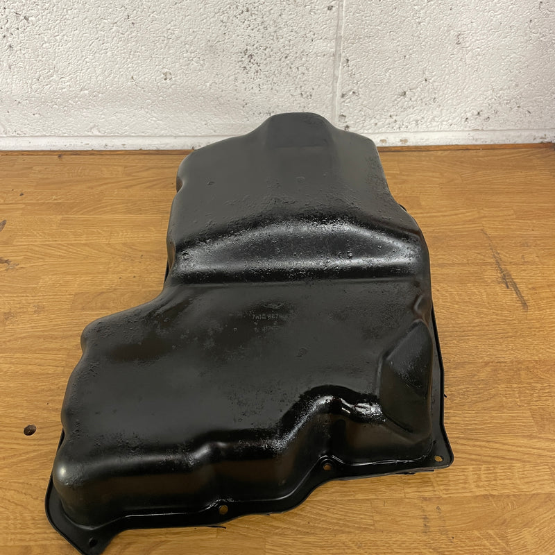 2013 Landrover / Oil Sump Pan / 2.4L Diesel / 7H1Q-6675-AA