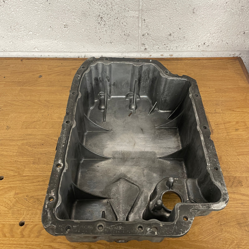 2010-2018 / Mercedes Sprinter / Oil Sump Pan / 2.1 Diesel / A6510141902