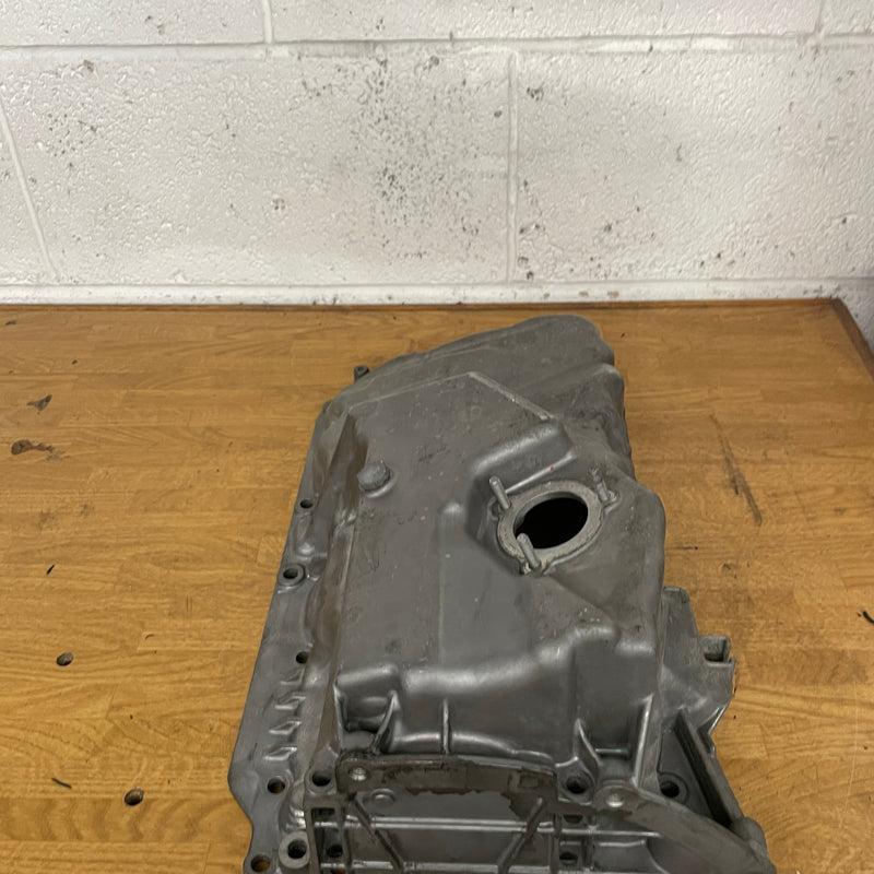 BMW Series 1 2 3 4 5 / Oil Sump pan / 2.0L Diesel / 13992010
