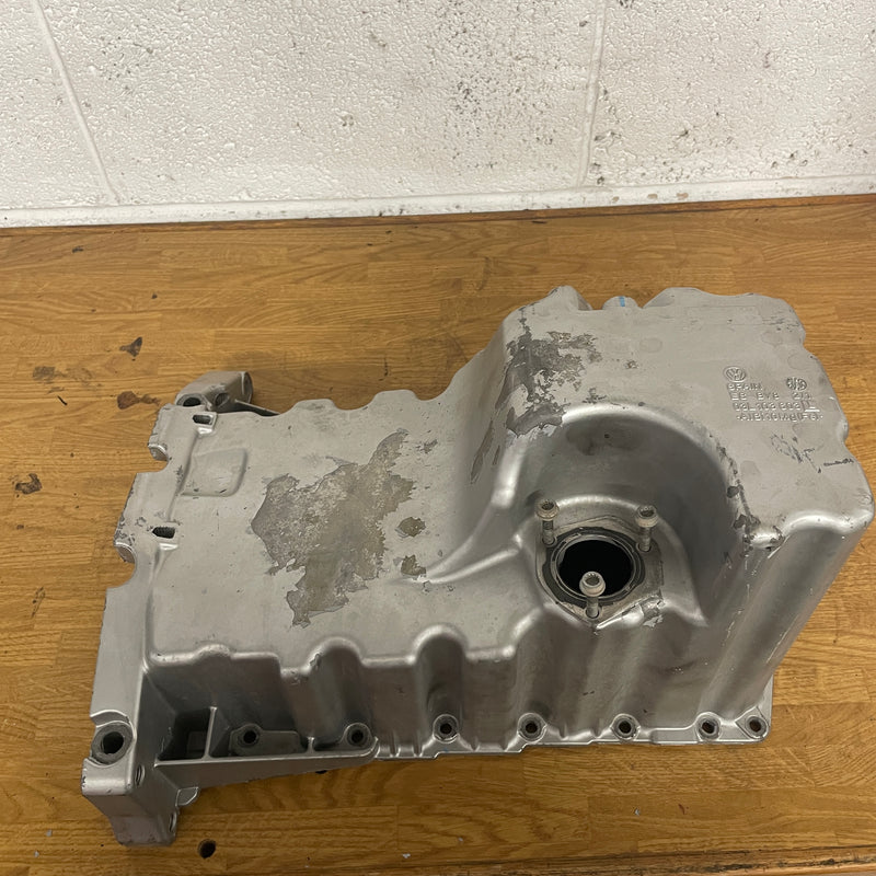 2010-2016 / VW / Crafter / Oil Sump Pan / 2.0L Diesel / 03L103603L