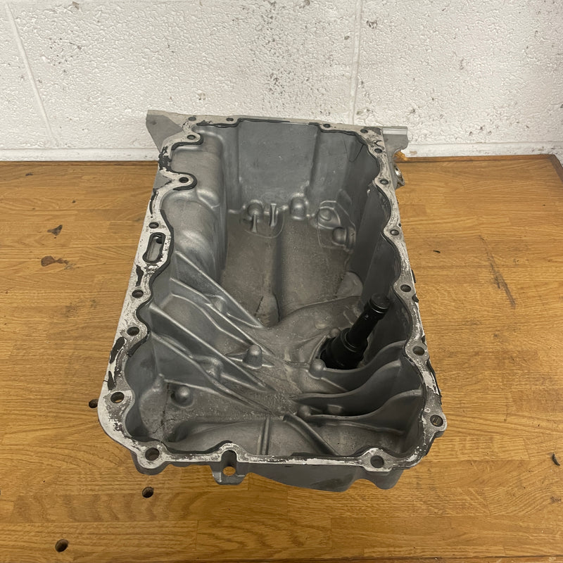 BMW / Engine Oil Pan / 8580119-02