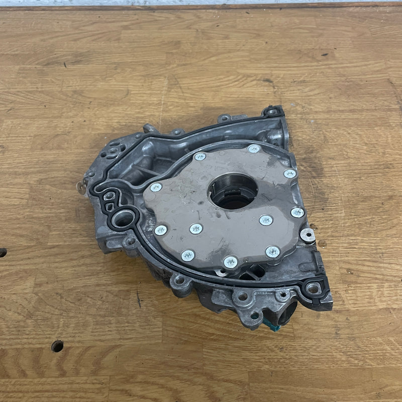 2015 / Land Rover / Range Rover  / Oil Sump / 3.0L Diesel / FW93-6600-AC