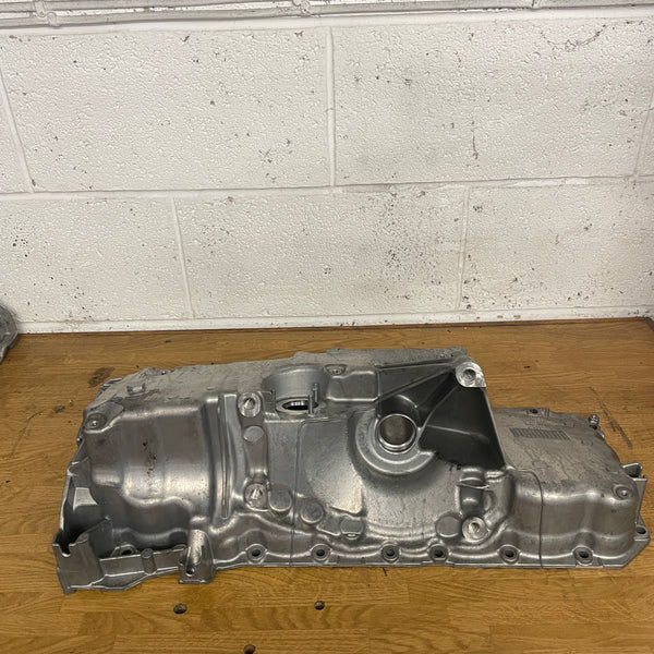 BMW  / Engine Oil Pan / 11137823203