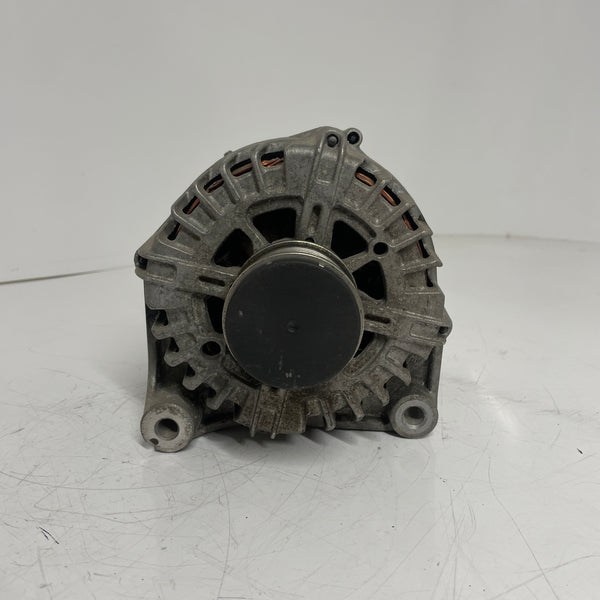 BMW / 3 Series / Alternator / 2.0L Diesel / 8507624