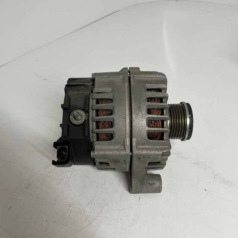 BMW / 3 Series / Alternator / 2.0L Diesel / 8507624