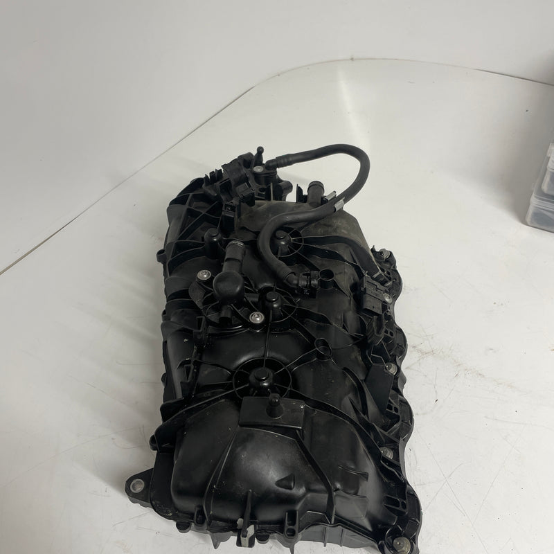 BMW / 2.0 Petrol / Intake Manifold / 8647975