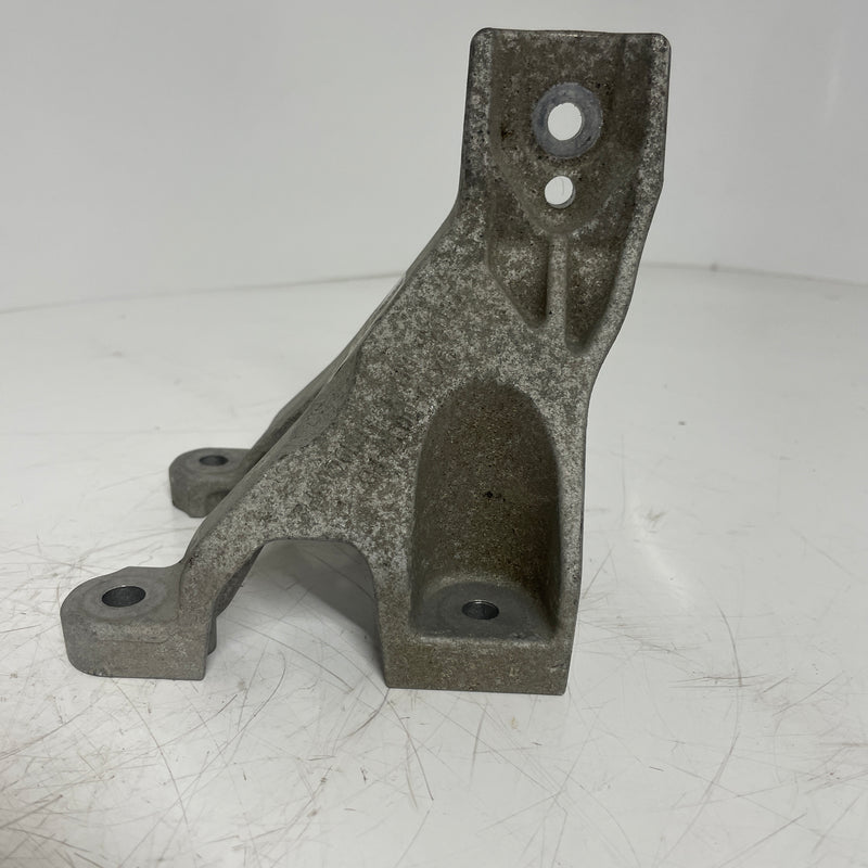 Jaguar XF XE / 2.0L Diesel / Right Engine Mount / GX73-6037-FB