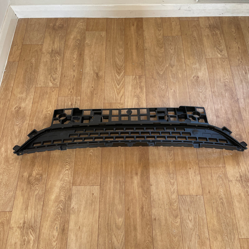 2019-On / Renault (Master) / Front Bumper lower Grill / 622546766R