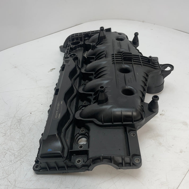 2013 / Volvo / Rocker Cover / 2.0 Diesel / 31338169