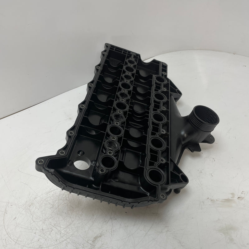 2013 / Volvo / Rocker Cover / 2.0 Diesel / 31338169