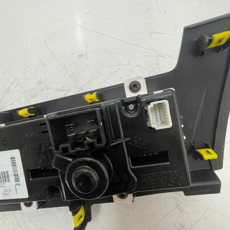 Renault / Opel / Vauxhall / A/C and Heating Control Panel Switch / 275106521R