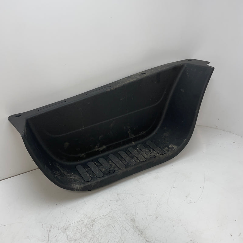 Vauxhall / Movano / Renault / Master / Right Driver Side Front Door Step Cover / 769510005R