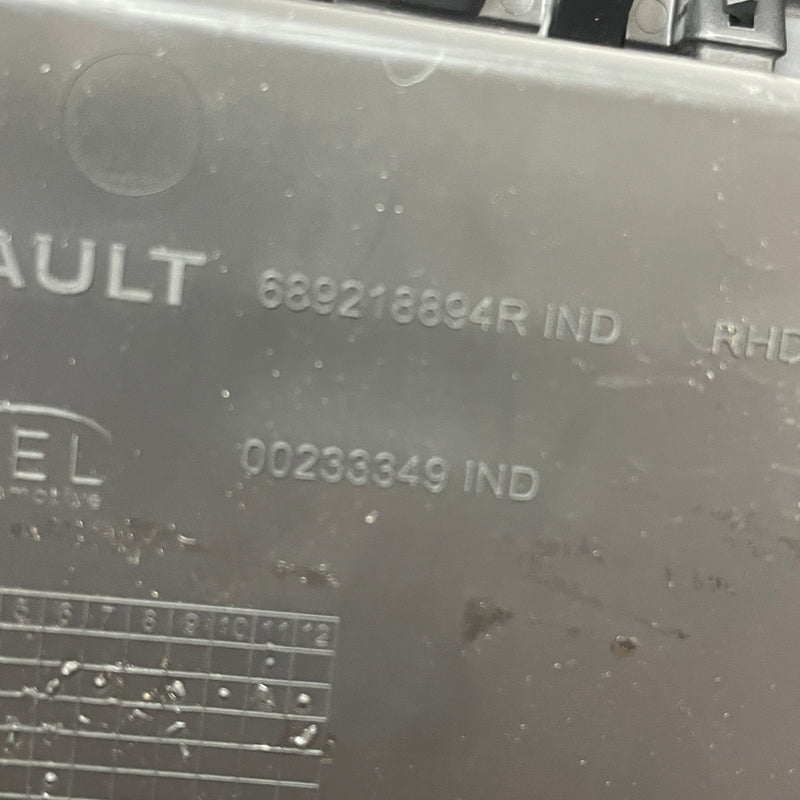 2019-2023 / Renault / Master / Dashboard Pocket Drivers Side / 689218894R