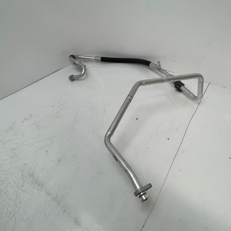 2019-2024 / Renault / Air Con Hose Pipe / 2.3L Diesel / 924548982R