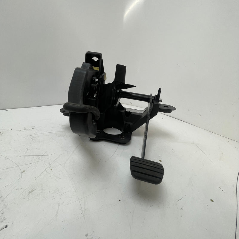 Renault / Master / Throttle Accelerator Pedal / 2.3L Diesel / 180229130R