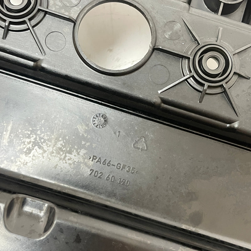 2006-2014 / Ford / Transit / 2.2L Diesel / Engine Rocker Cover /