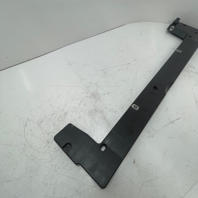 Renault / Master III / Footrest Base Left / 769F56658R