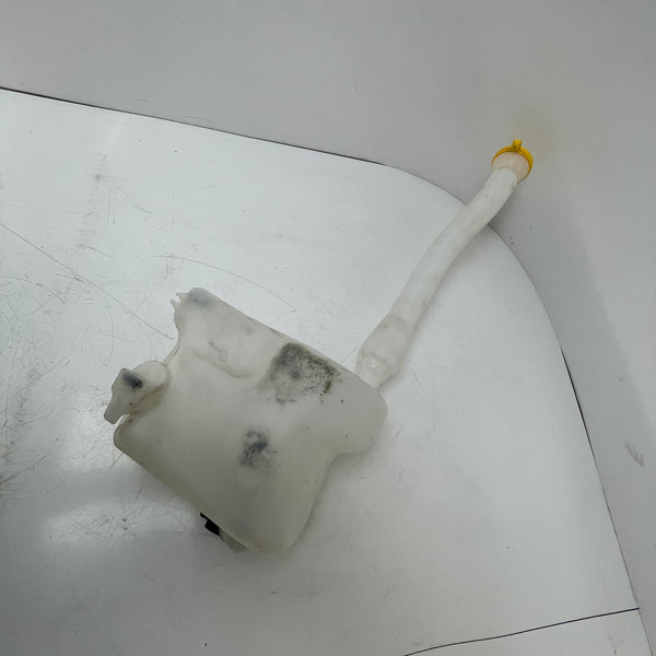 2023 / Renault / Master III / Windscreen Washer Fluid Reservoir Bottle / 289101394R