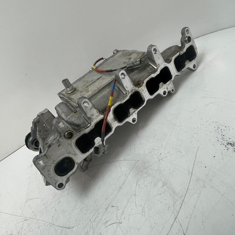 Renault / Trafic / Vivaro / Engine Intake Manifold / 2.0L Diesel / 140013553R