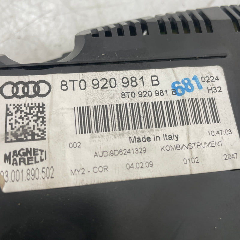 2007-2012 / Audi A5 8T / 3.0L Diesel / Speedometer Instrument Cluster / 8T0920981B