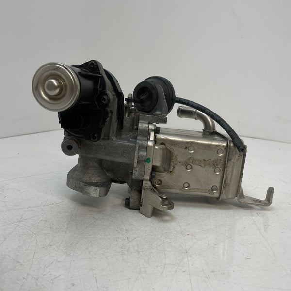 Volvo XC90 / EGR Valve / 2.0L Diesel / 31439464