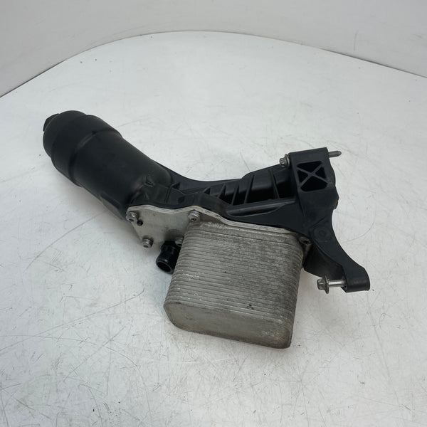 BMW 3 4 5 Series F10 F11 F30 B47 / Oil Filter Housing with Cooler / 8513963-18