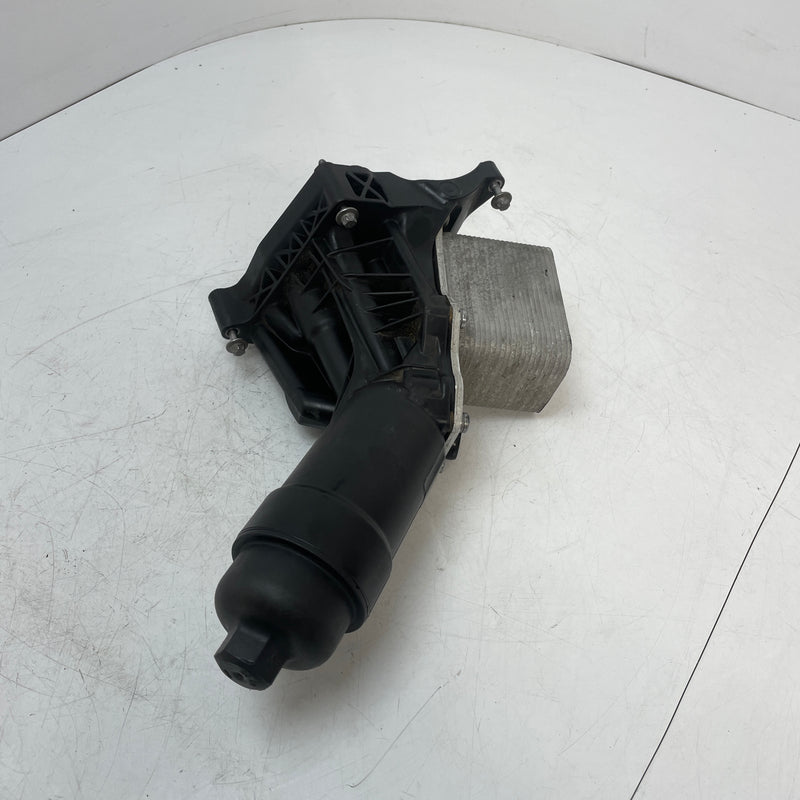 BMW 3 4 5 Series F10 F11 F30 B47 / Oil Filter Housing with Cooler / 8513963-18