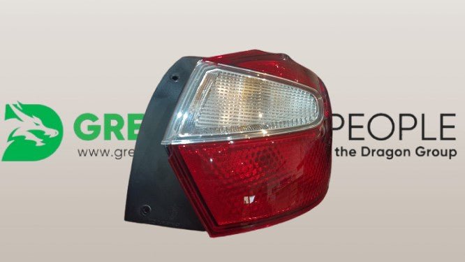 HYUNDAI I10 RH REAR LAMP DAMAGED - Dragon Engines LTD