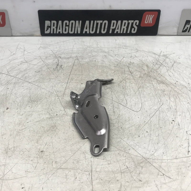 Mercedes / Renault 1.3l Petrol M282914 / H5HT Engine Bracket A2820140700 - Dragon Engines LTD