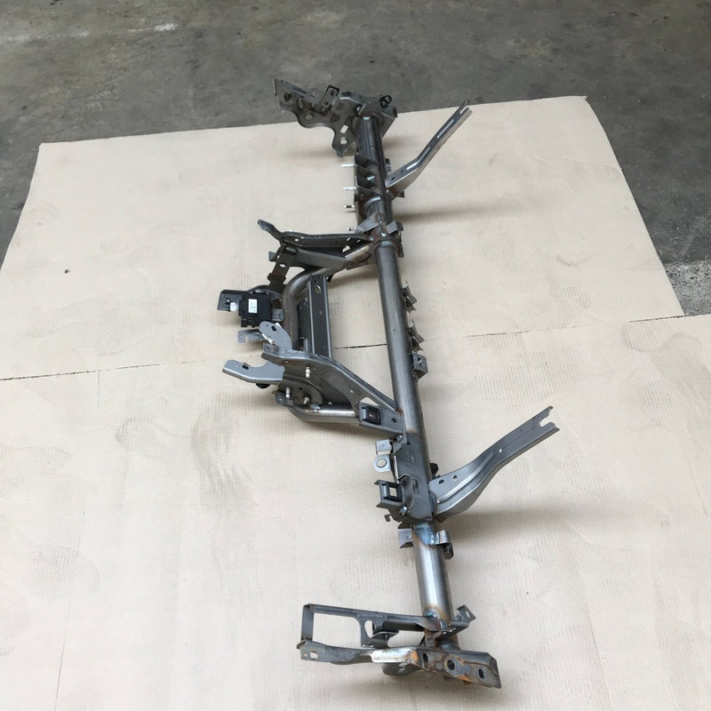 (Mint Condition)RENAULT TRAFIC / Bulkhead Frame / 1.6L Diesel - 678700799R - Dragon Engines LTD