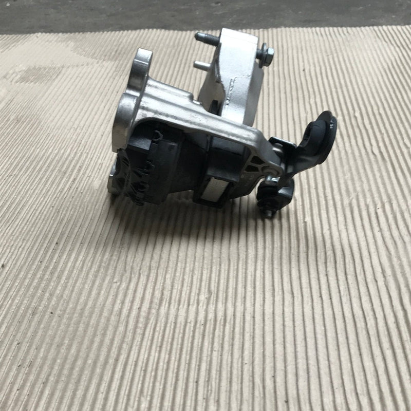 (Mint) RENAULT TRAFIC / Engine mount(Right) / 2.0L Diesel - 112328493R - Dragon Engines LTD