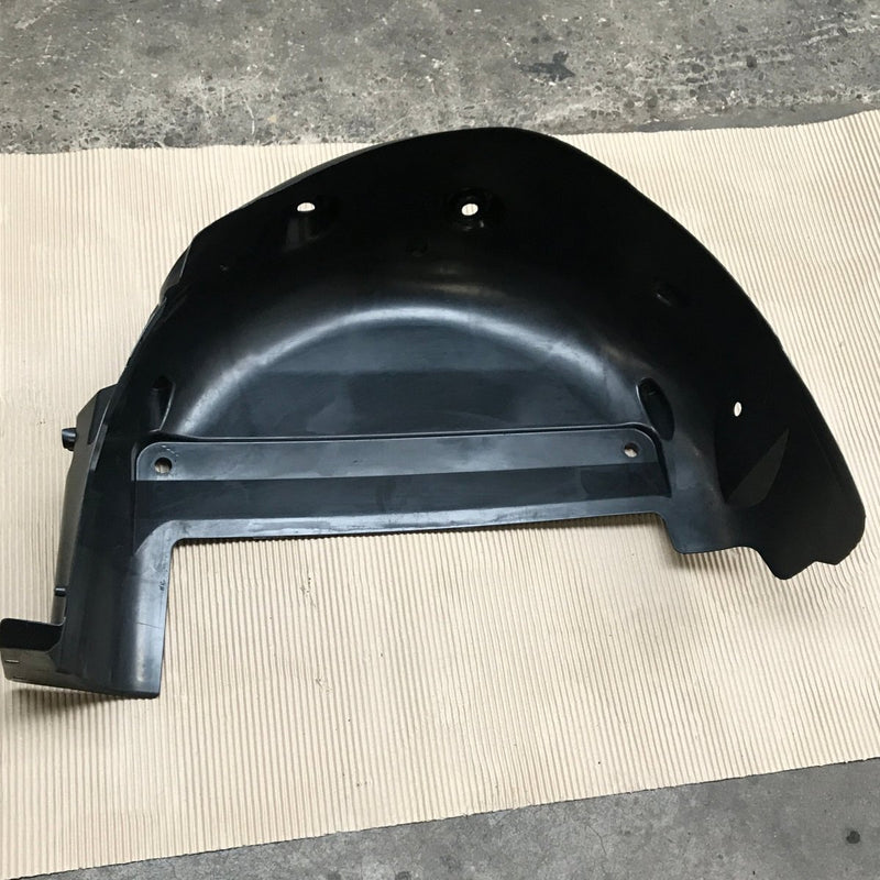 (Mint) RENAULT TRAFIC / Wheel Arch Liner (RR) / 2.0L Diesel - 767481698R - Dragon Engines LTD