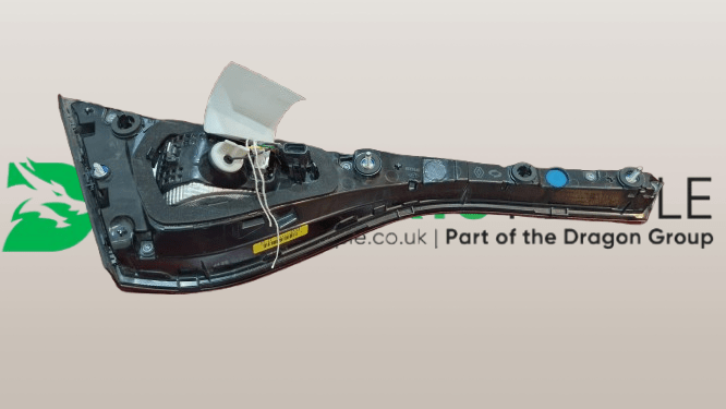 RENAULT ARAKANA RH BOOT LAMP - 265509503R - Dragon Engines LTD